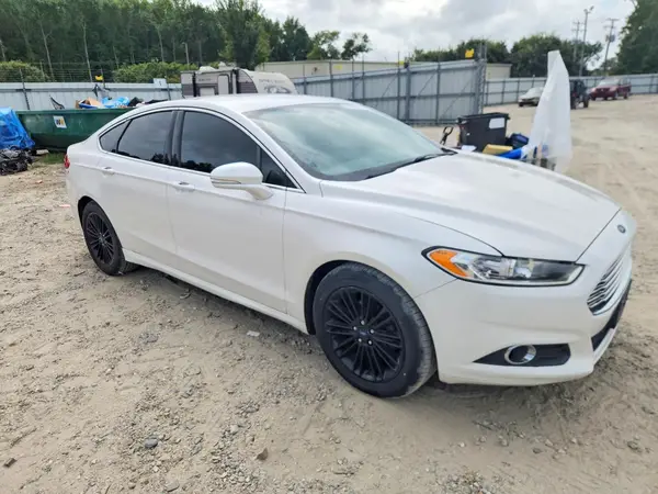3FA6P0HD0GR272545 — 2016 Ford Fusion, фото 4 с аукциона Copart 06.10.2026, Задняя часть