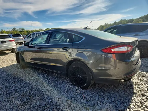 3FA6P0T94GR313679 — 2016 Ford Fusion, фото 2 с аукциона Copart 01.10.2026, Мелкие вмятины и царапины