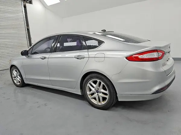 3FA6P0H76GR186330 — 2016 Ford Fusion, фото 2 с аукциона Copart, Механические повреждения