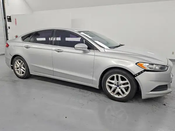 3FA6P0H76GR186330 — 2016 Ford Fusion, фото 4 с аукциона Copart, Механические повреждения