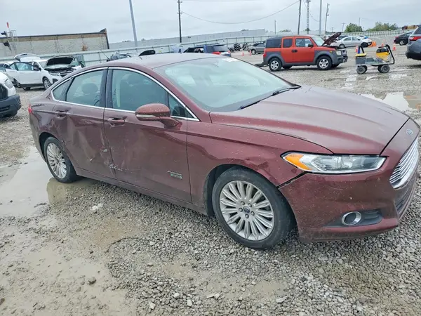 3FA6P0PU9GR131720 — 2016 Ford Fusion, фото 4 с аукциона Copart, Передняя часть