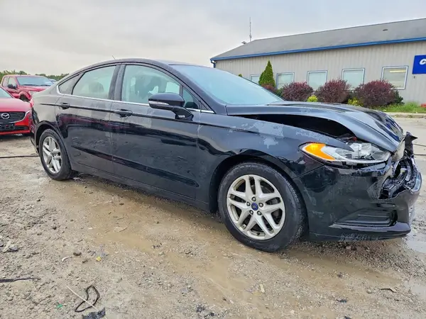3FA6P0HD2GR365292 — 2016 Ford Fusion, фото 4 с аукциона Copart, Передняя часть