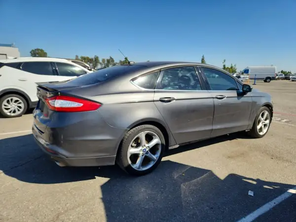 3FA6P0G70GR166155 — 2016 Ford Fusion, фото 3 с аукциона Copart, Передняя часть