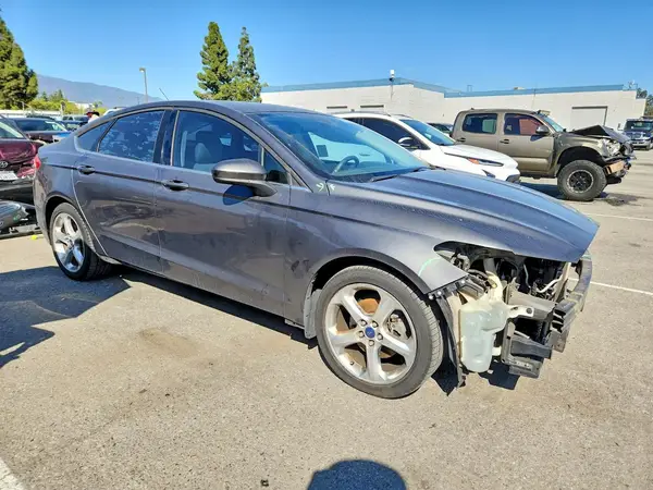 3FA6P0G70GR166155 — 2016 Ford Fusion, фото 4 с аукциона Copart, Передняя часть