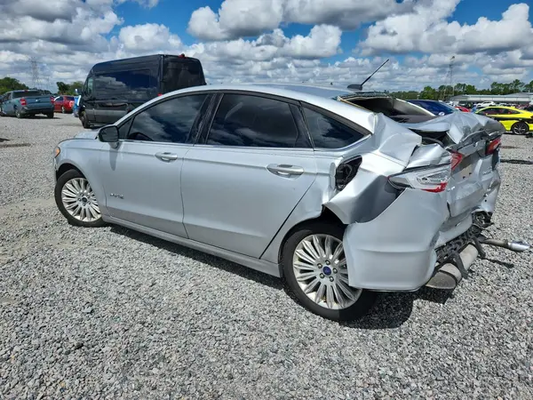 3FA6P0LU2GR311630 — 2016 Ford Fusion, фото 2 с аукциона Copart 30.09.2026, Задняя часть