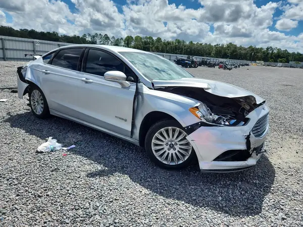 3FA6P0LU2GR311630 — 2016 Ford Fusion, фото 4 с аукциона Copart 30.09.2026, Задняя часть