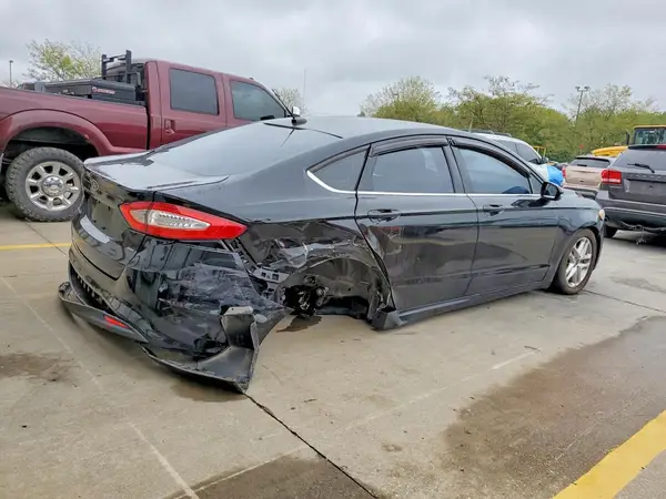 1FA6P0H74G5131992 — 2016 Ford Fusion, фото 3 с аукциона Copart 12.10.2026, Задняя часть