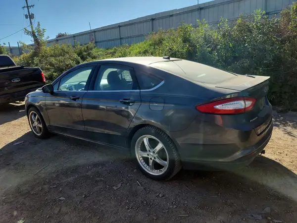 3FA6P0HD2GR381783 — 2016 Ford Fusion, фото 2 с аукциона Copart 11.10.2026, Передняя часть
