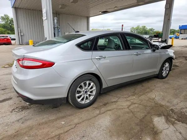 1FA6P0G78G5126764 — 2016 Ford Fusion, фото 3 с аукциона Copart, Передняя часть