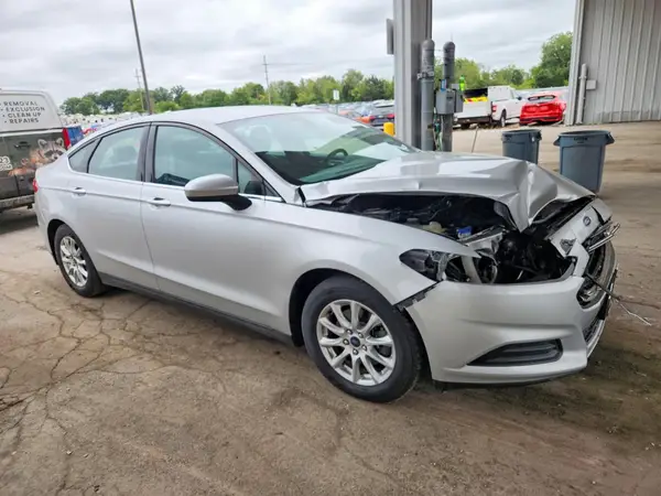 1FA6P0G78G5126764 — 2016 Ford Fusion, фото 4 с аукциона Copart, Передняя часть