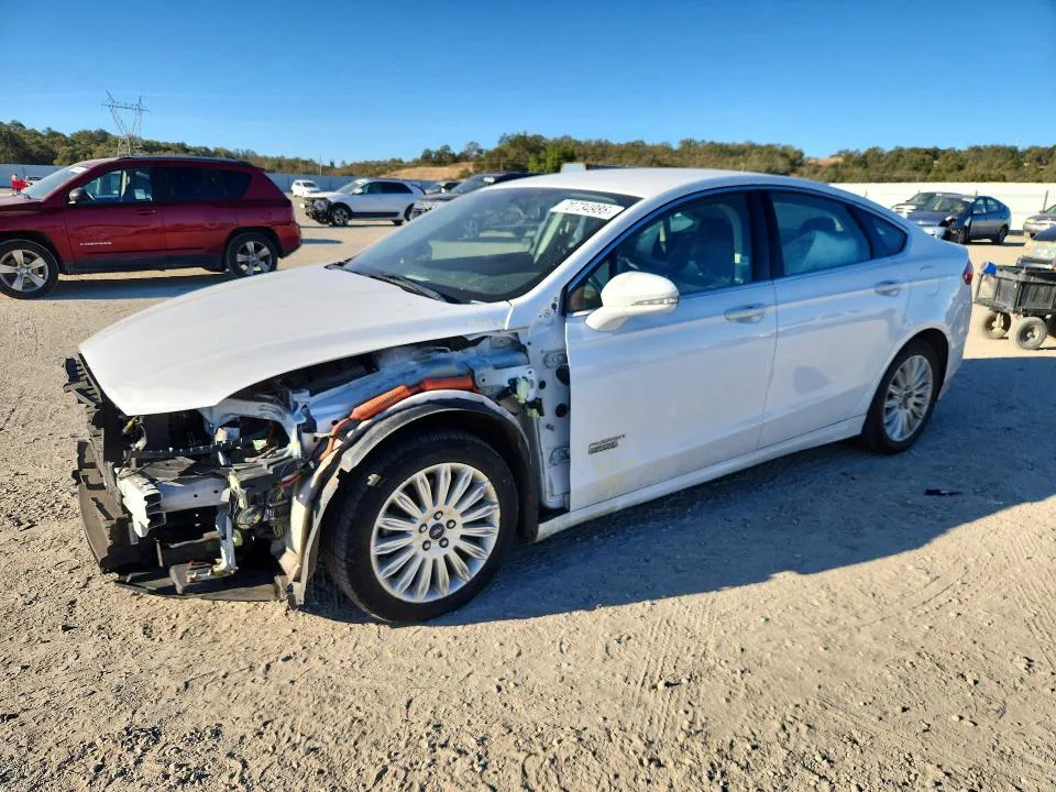 2016 Ford Fusion VIN 3FA6P0PU0GR270540 фото 1