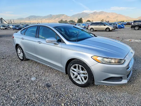 3FA6P0H7XGR158188 — 2016 Ford Fusion, фото 4 с аукциона Copart, Задняя часть