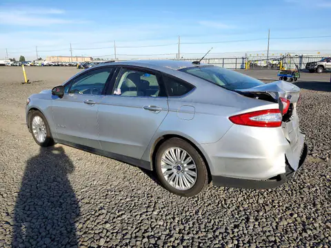 3FA6P0UU9GR178928 — 2016 Ford Fusion, фото 2 с аукциона Copart 14.10.2026, Задняя часть