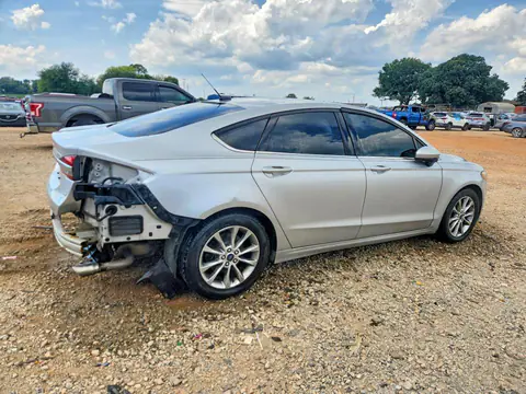 3FA6P0H76HR127683 — 2017 Ford Fusion, фото 3 с аукциона Copart 30.09.2026, Вандализм