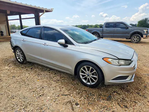 3FA6P0H76HR127683 — 2017 Ford Fusion, фото 4 с аукциона Copart 30.09.2026, Вандализм