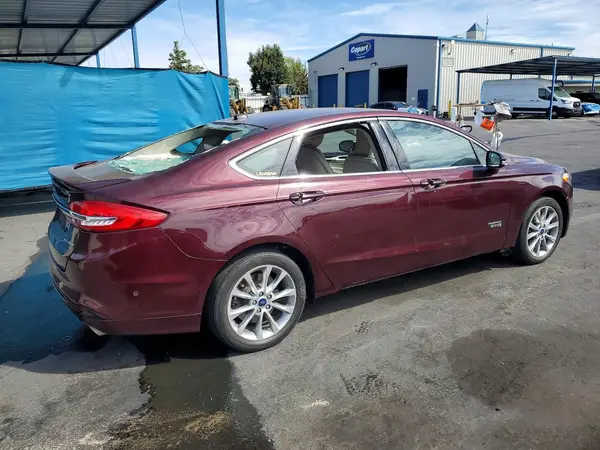 3FA6P0SU3HR171185 — 2017 Ford Fusion, фото 3 с аукциона Copart 29.09.2026, Вандализм