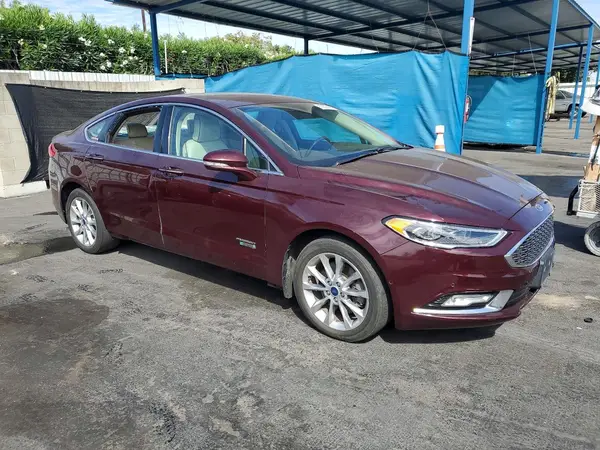 3FA6P0SU3HR171185 — 2017 Ford Fusion, фото 4 с аукциона Copart 29.09.2026, Вандализм