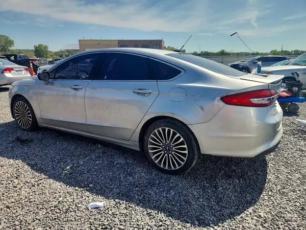 3FA6P0K90HR124711 — 2017 Ford Fusion, фото 2 с аукциона Copart, Мелкие вмятины и царапины