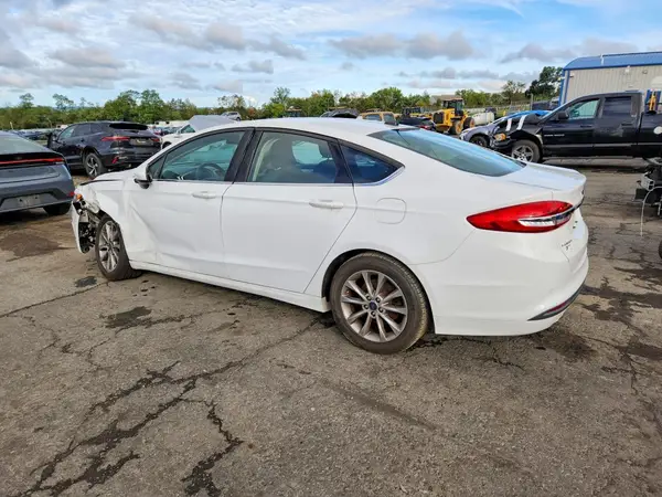 3FA6P0HD8HR371826 — 2017 Ford Fusion, фото 2 с аукциона Copart 29.09.2026, Передняя часть