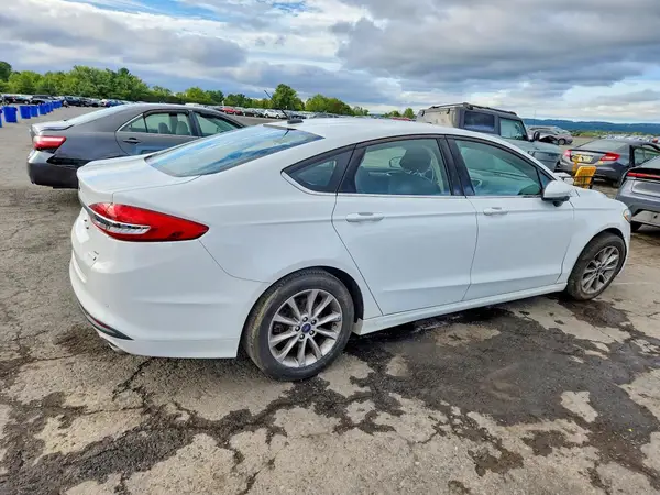 3FA6P0HD8HR371826 — 2017 Ford Fusion, фото 3 с аукциона Copart 29.09.2026, Передняя часть