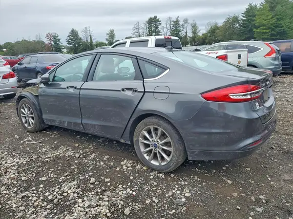 3FA6P0H70HR175745 — 2017 Ford Fusion, фото 2 с аукциона Copart, Передняя часть