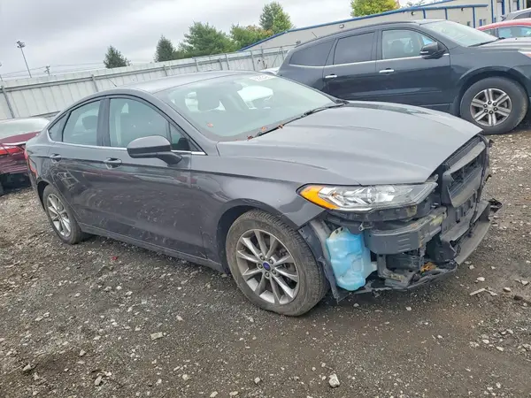 3FA6P0H70HR175745 — 2017 Ford Fusion, фото 4 с аукциона Copart, Передняя часть