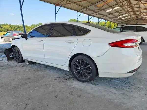 3FA6P0H7XHR382434 — 2017 Ford Fusion, фото 2 с аукциона Copart, Передняя часть