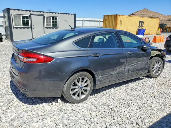 3FA6P0H76HR237603 — 2017 Ford Fusion, фото 3 с аукциона Copart, Передняя часть