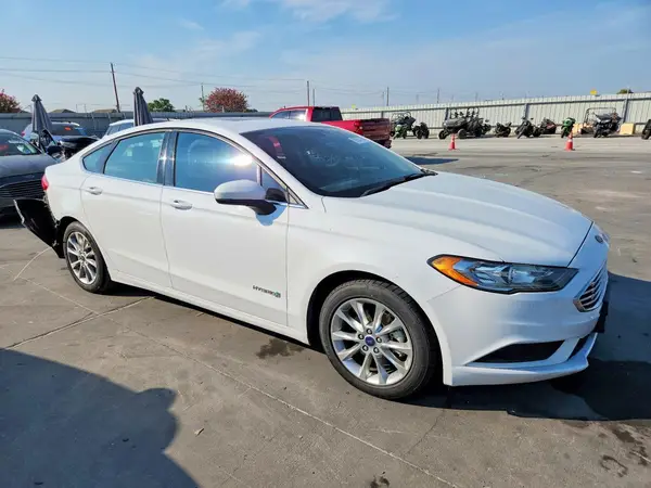 3FA6P0LU3HR287856 — 2017 Ford Fusion, фото 4 с аукциона Copart 05.10.2026, Задняя часть