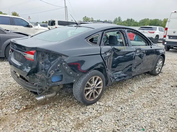 3FA6P0H7XHR359123 — 2017 Ford Fusion, фото 3 с аукциона Copart, Боковая часть