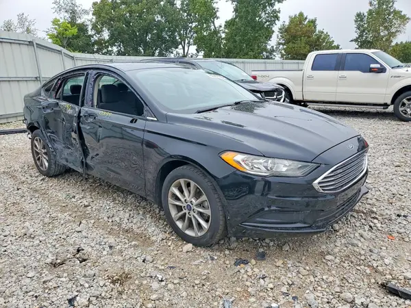 3FA6P0H7XHR359123 — 2017 Ford Fusion, фото 4 с аукциона Copart, Боковая часть