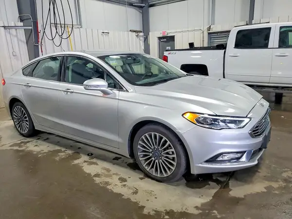3FA6P0T93HR388388 — 2017 Ford Fusion, фото 4 с аукциона Copart, Передняя часть