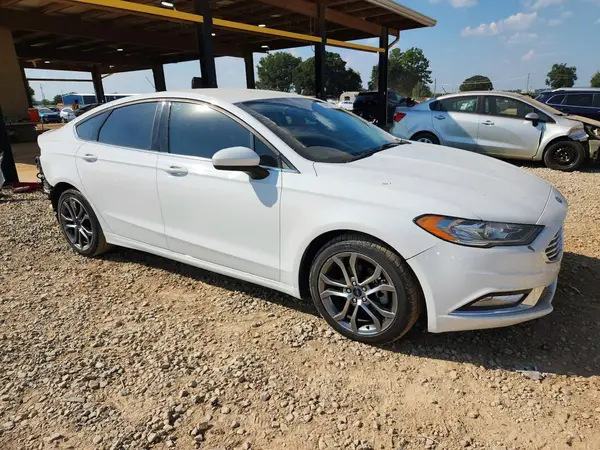 3FA6P0G72HR391839 — 2017 Ford Fusion, фото 4 с аукциона Copart, Задняя часть