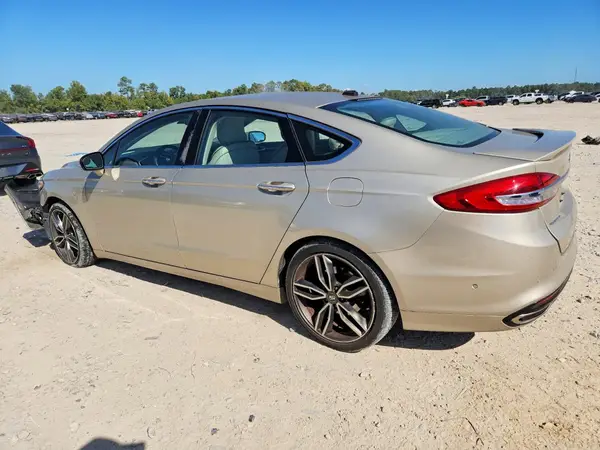 3FA6P0K92HR220341 — 2017 Ford Fusion, фото 2 с аукциона Copart 01.10.2026, Передняя часть