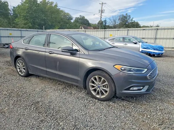 3FA6P0PU0HR308673 — 2017 Ford Fusion, фото 4 с аукциона Copart 02.10.2026, Подтопление
