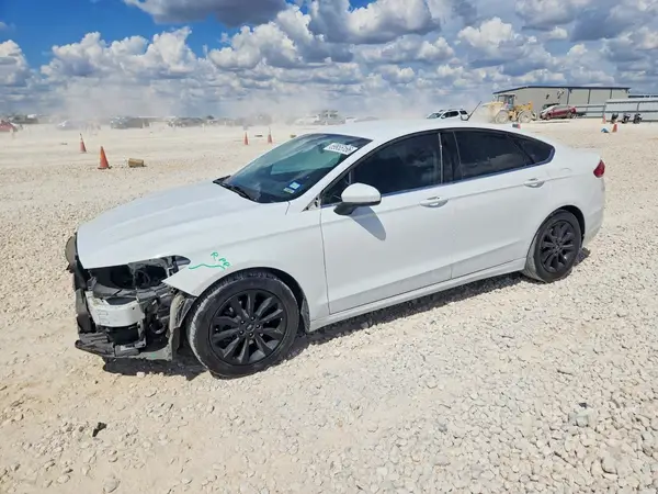 3FA6P0H75HR380106 Ford Fusion 2017 — повреждение Передняя часть, фото до ремонта