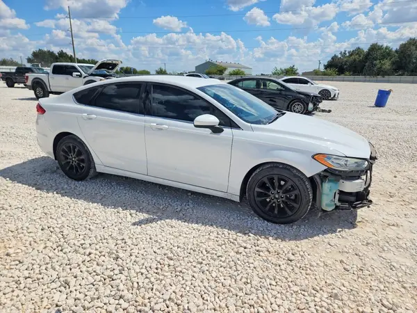 3FA6P0H75HR380106 — 2017 Ford Fusion, фото 4 с аукциона Copart 01.10.2026, Передняя часть
