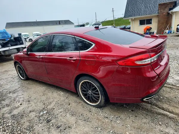 3FA6P0K9XHR116003 — 2017 Ford Fusion, фото 2 с аукциона Copart, Передняя часть