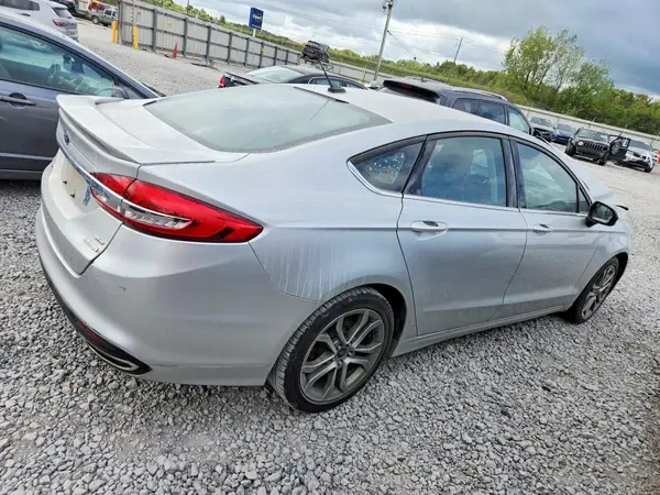 3FA6P0H92HR298030 — 2017 Ford Fusion, фото 3 с аукциона Copart, Передняя часть