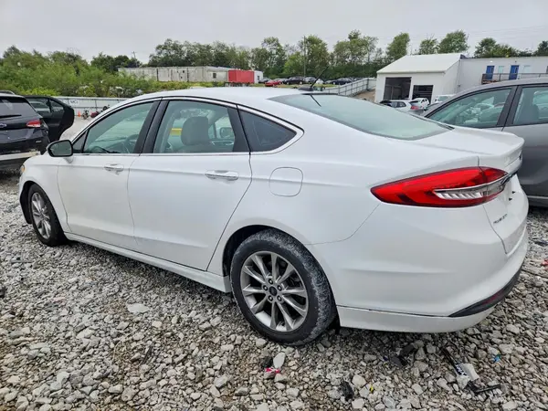 3FA6P0HD1HR132523 — 2017 Ford Fusion, фото 2 с аукциона Copart, Ходовая часть