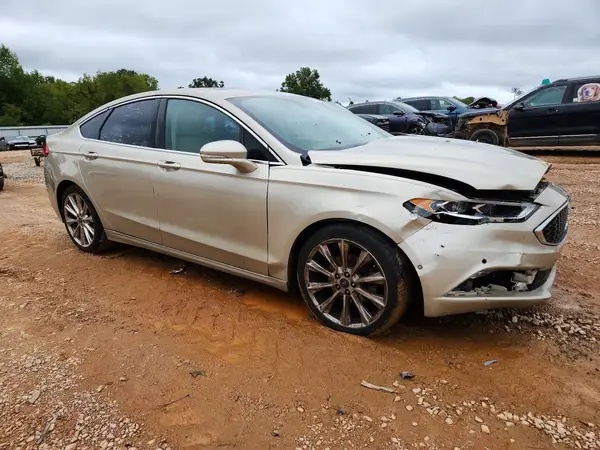 3FA6P0K94HR175435 — 2017 Ford Fusion, фото 4 с аукциона Copart, Передняя часть