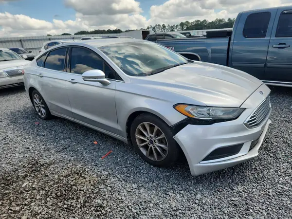 3FA6P0HD9HR351424 — 2017 Ford Fusion, фото 4 с аукциона Copart 02.10.2026, Передняя часть