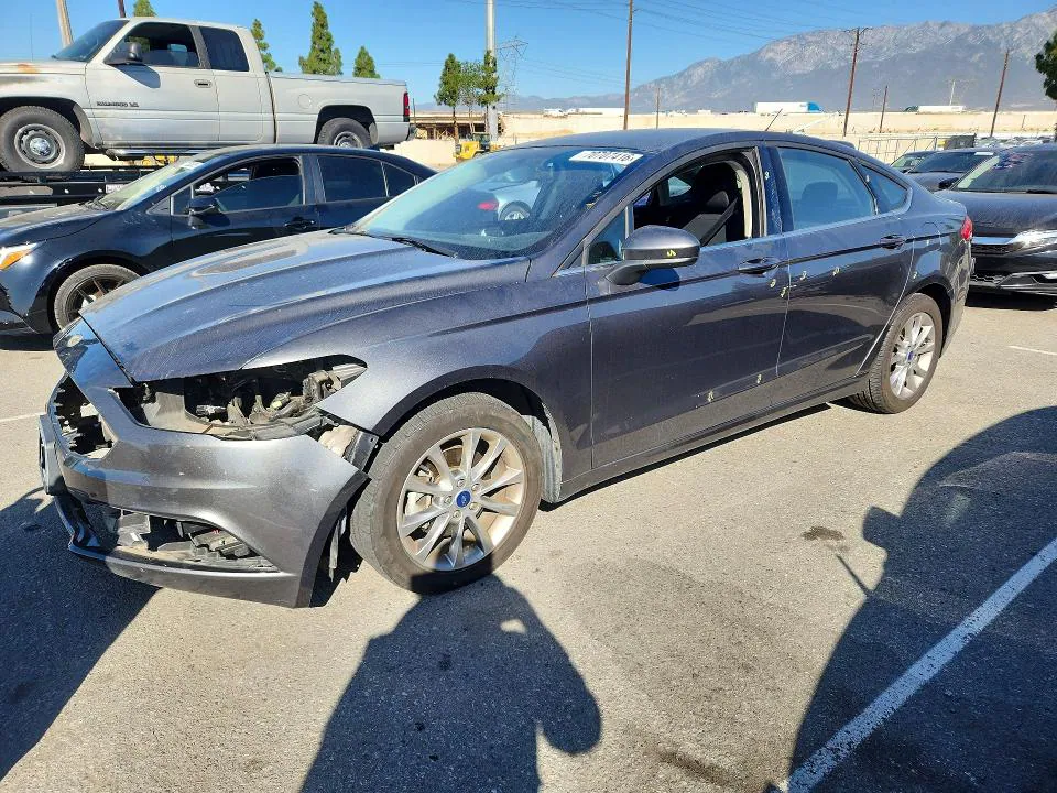2017 Ford Fusion VIN 3FA6P0H73HR119945 фото 1