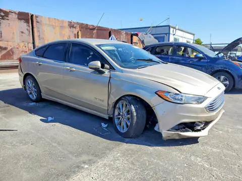 2017 Ford Fusion VIN 3FA6P0LU6HR264846 фото 4