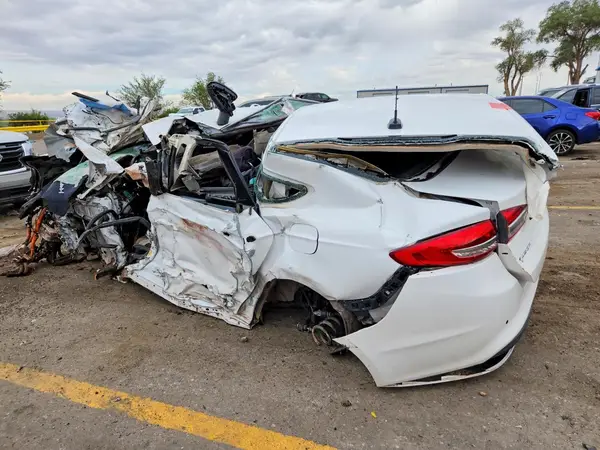 3FA6P0LU3HR408787 — 2017 Ford Fusion, фото 2 с аукциона Copart, Опрокидывание