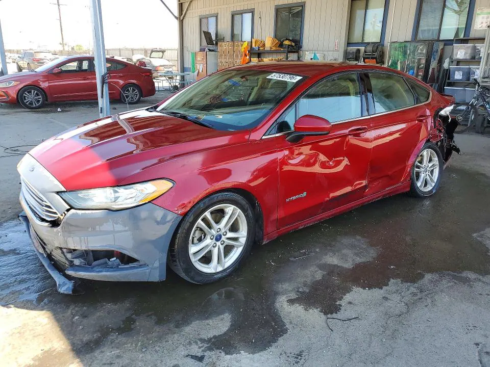 2018 Ford Fusion VIN 3FA6P0LUXJR198341 фото 1