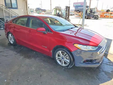 2018 Ford Fusion VIN 3FA6P0LUXJR198341 фото 4