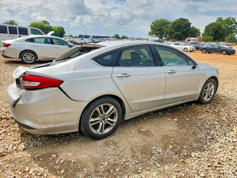 2018 Ford Fusion VIN 3FA6P0H72JR197929 фото 3