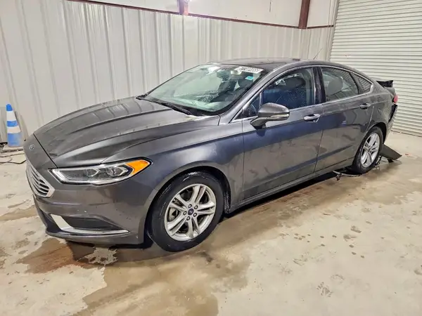 3FA6P0HD9JR257565 Ford Fusion 2018 — повреждение Задняя часть, фото до ремонта