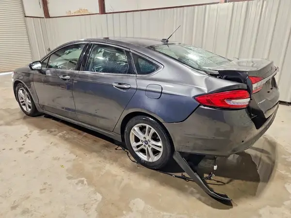 3FA6P0HD9JR257565 — 2018 Ford Fusion, фото 2 с аукциона Copart 29.09.2026, Задняя часть